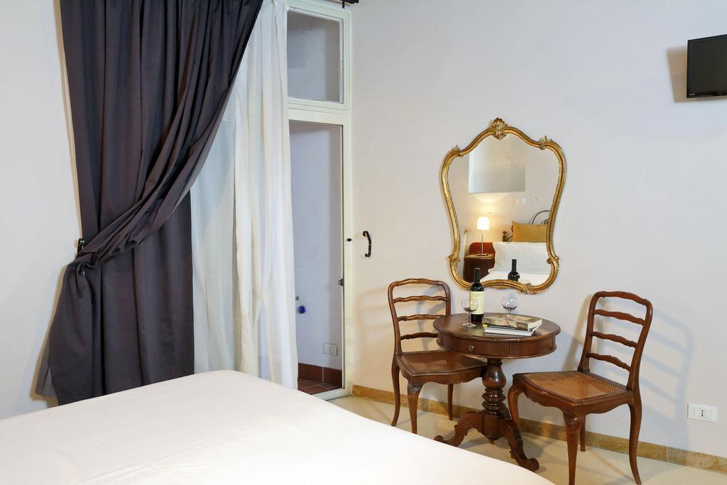 Sangallo Rooms - Residenze Romanae Экстерьер фото