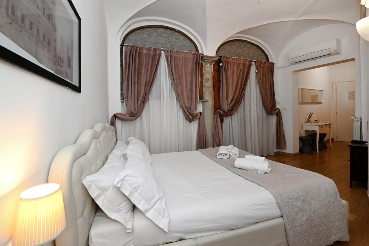 Sangallo Rooms - Residenze Romanae Экстерьер фото